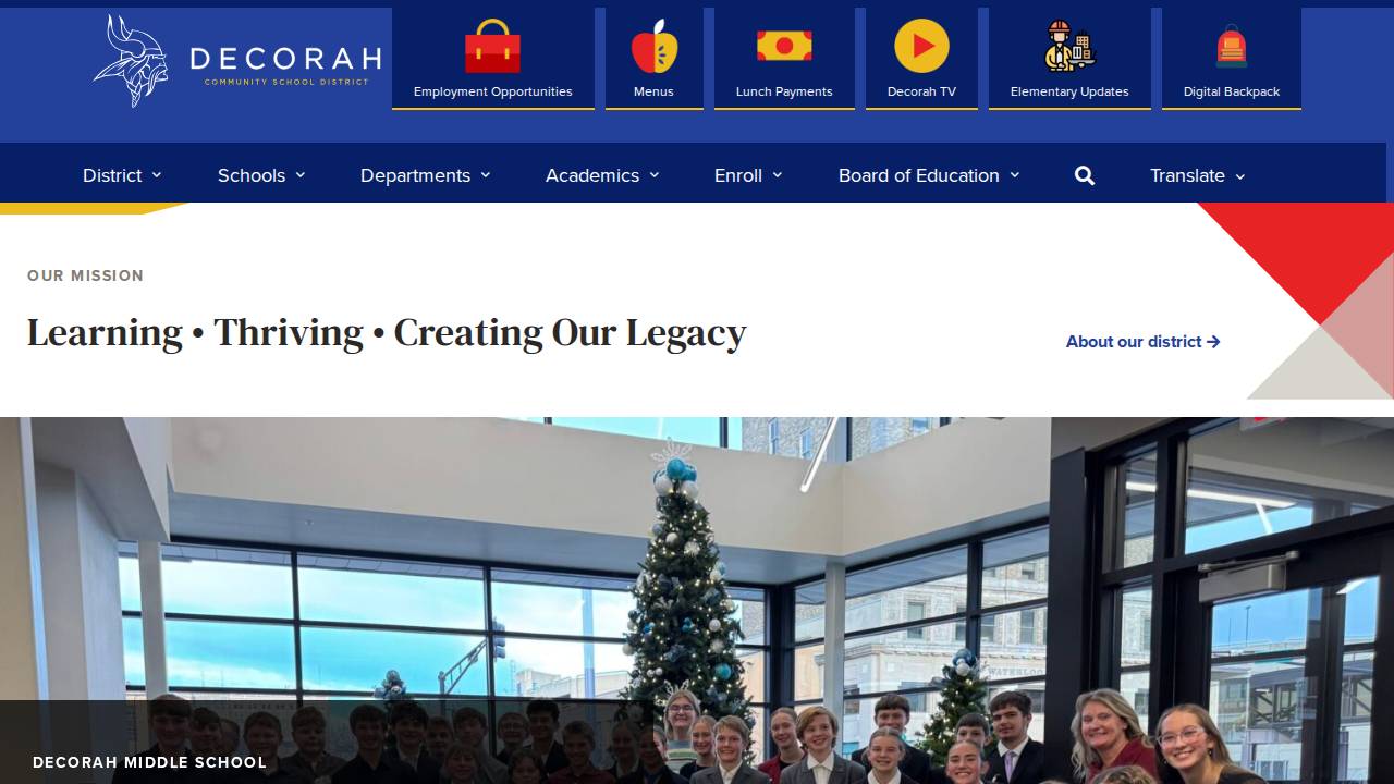 Decorah Community School District website screenshot